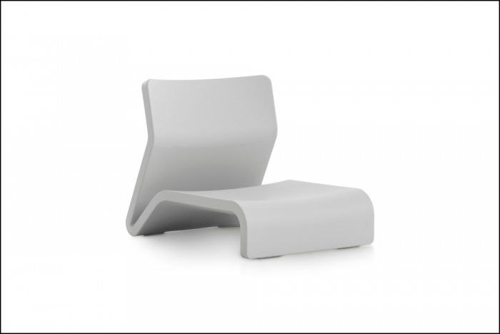 Clip armchair grey 700x468 - Stuhl Clip - Diabla